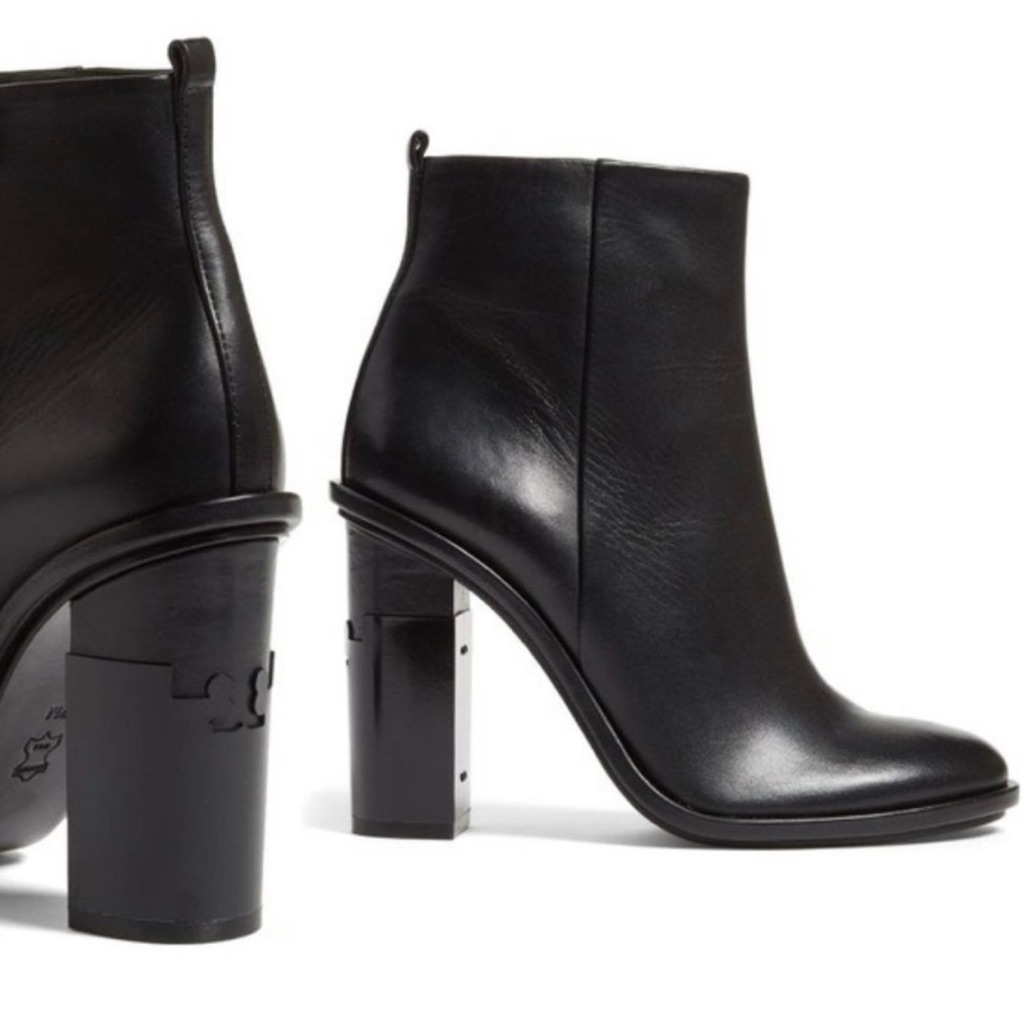 Tory Burch Black Leather Ankle Booties Size 10